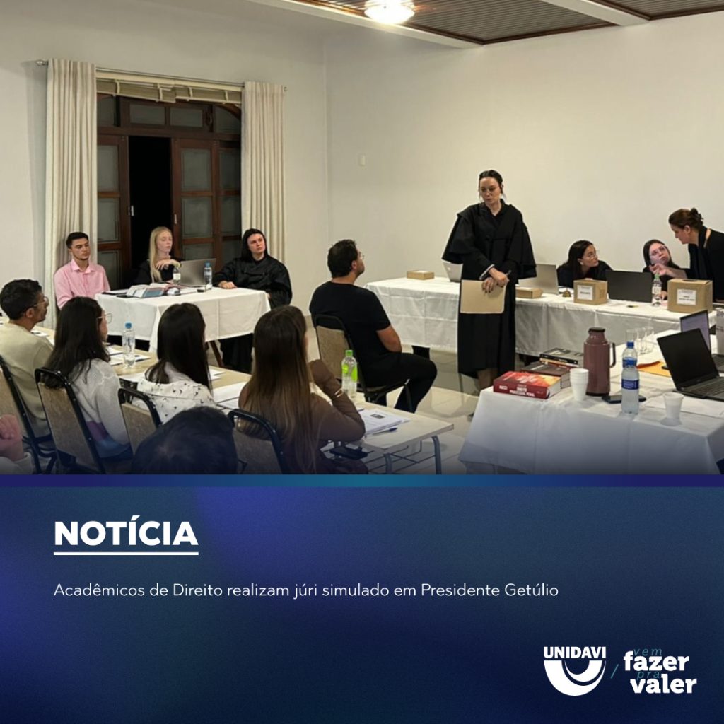 Acadêmicos de Direito realizam júri simulado em Presidente Getúlio