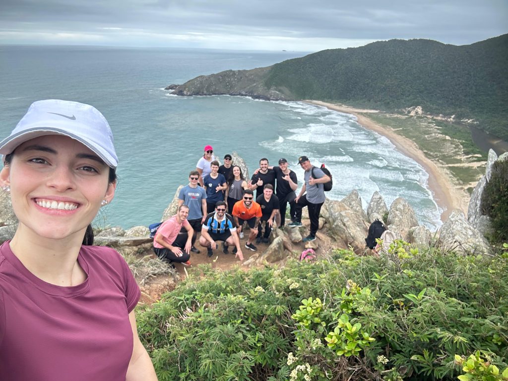 Educação Física Unidavi realiza trilha na Lagoinha do Leste