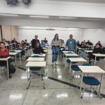 Acadêmicos de Fisioterapia vivenciam experiência com exoesqueleto