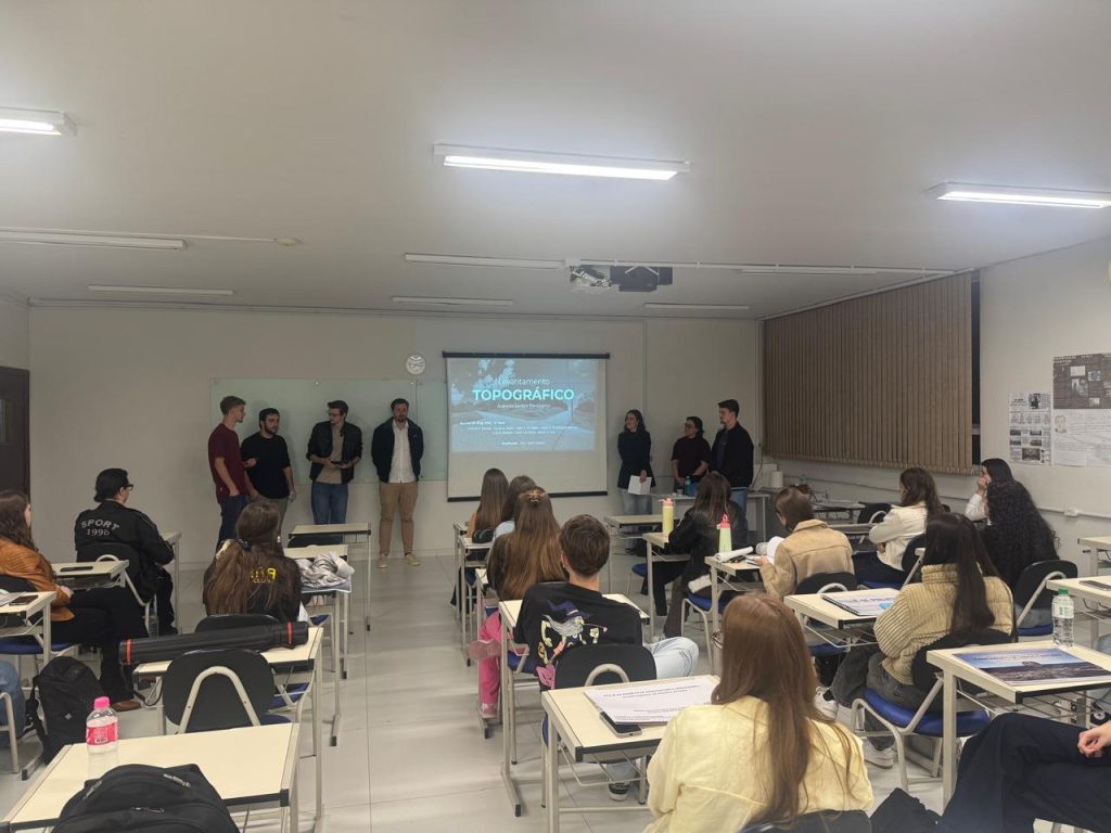 Integração interdisciplinar: Acadêmicos de Engenharia Civil e Arquitetura da Unidavi unem teoria e prática profissional