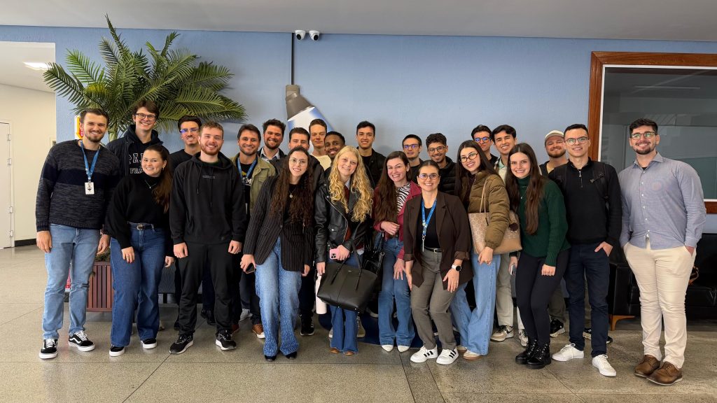 Laboratório de Finanças da Unidavi capacita acadêmicos para oferecer consultoria financeira individual